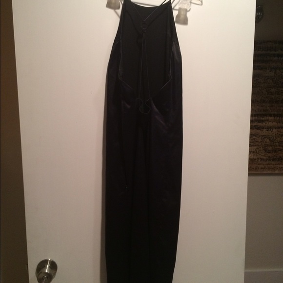 Dress - Picture 3 of 4