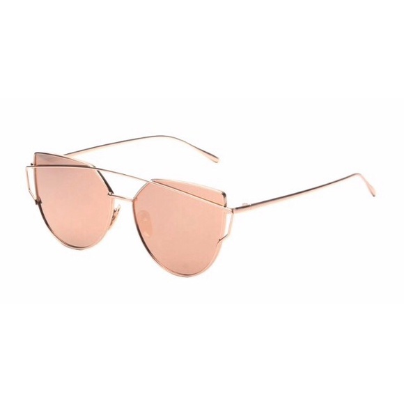 🌷 Rose gold mirror sunglasses
