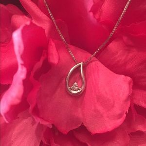 🔴SOLD🔴Diamond Teardrop Necklace