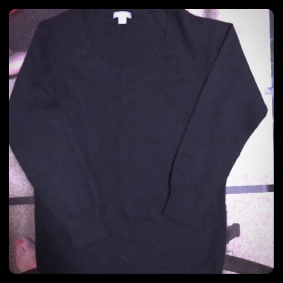 Black cashmere sweater