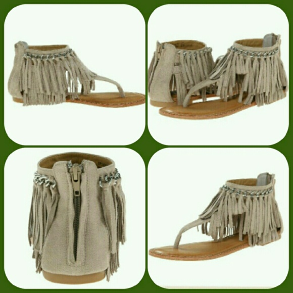 🔖SALE 1 PAIR LEFT🔖TAUPE FRINGE SANDALS-NIB - Picture 4 of 4