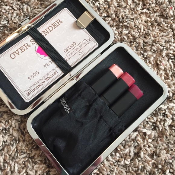 Lip glosses!! With plumper!