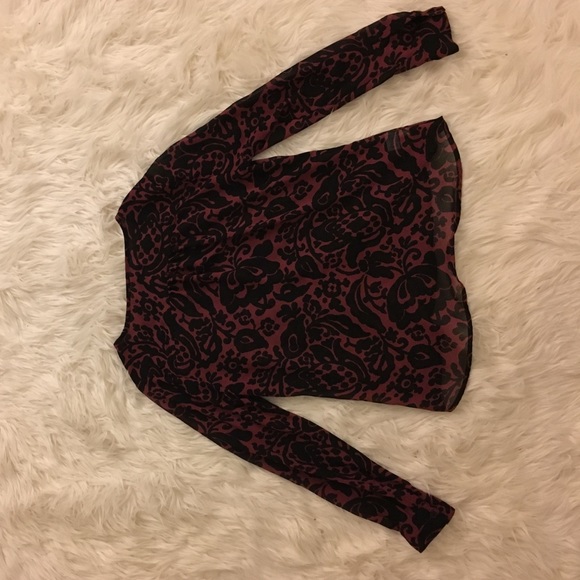 Cute Loft Top - Picture 2 of 3