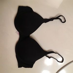 Black VS push up bra