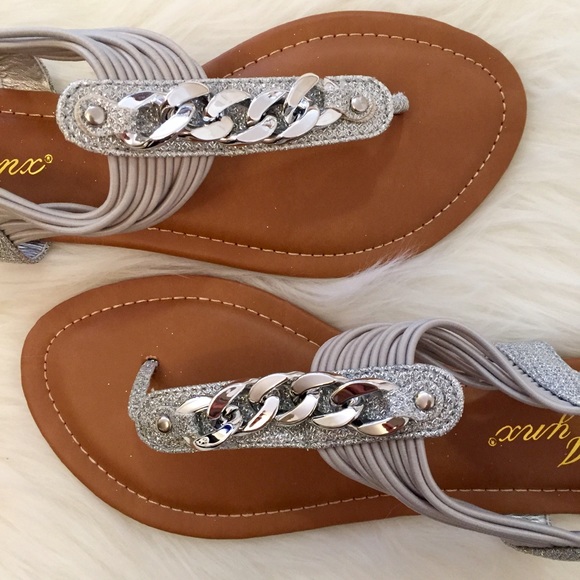 Silver Glitter & Chain Link T-Strap Sandals 8.5 - Picture 3 of 4