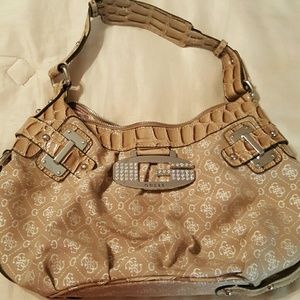 Cute Guess Purse!!!