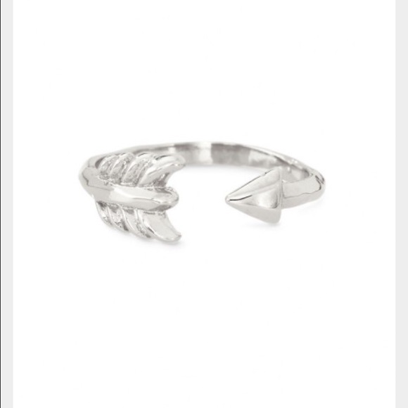 Stella and Dot arrow ring
