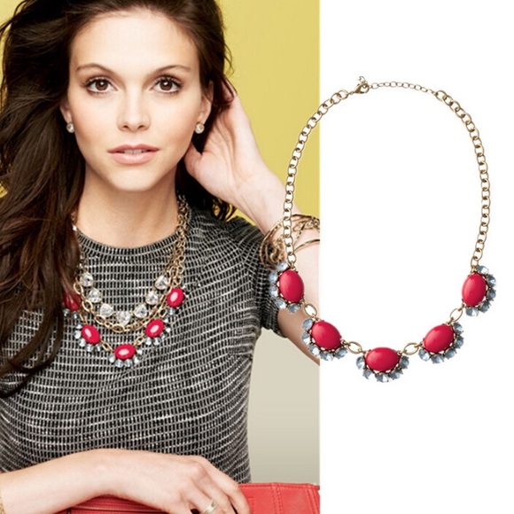 Stella & Dot Mae Necklace