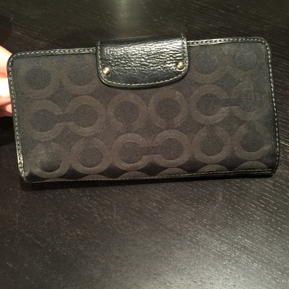 Coach Wallet - Picture 2 of 4