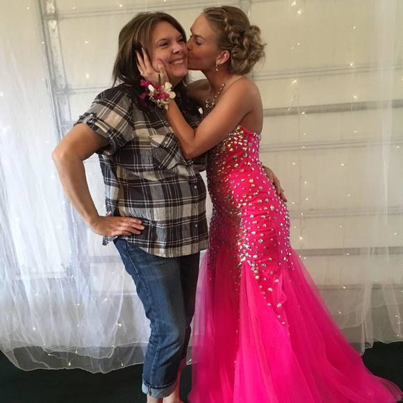 Meet your Posher, Macy - Picture 1 of 1