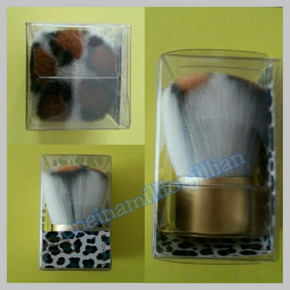LAST ONE Sephora Wild Thing Kabuki Face Brush - Picture 2 of 2
