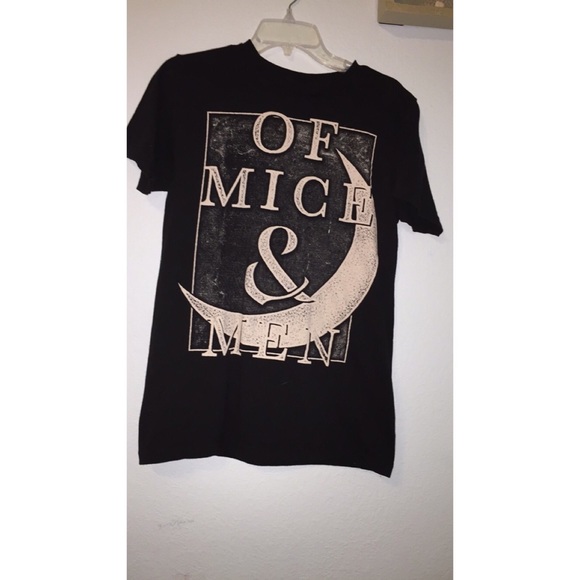 Tee - Picture 1 of 1