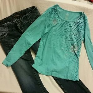 Reign Jean's & shirt Cute