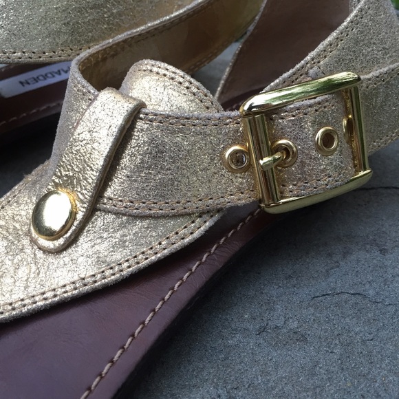 Steve Madden Golden Sandals - Picture 2 of 4