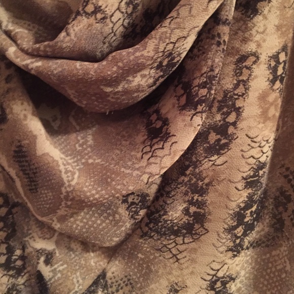 Blouse - Picture 2 of 2