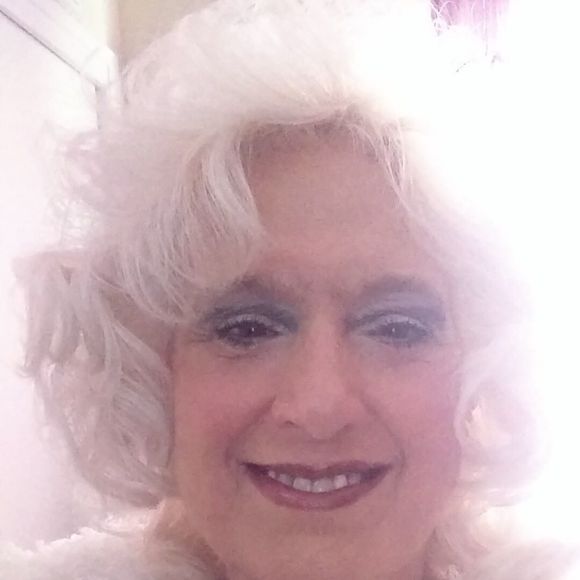 Meet your Posher, Cheri - Picture 1 of 1