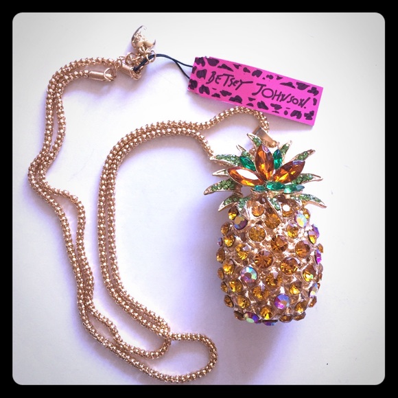 Betsey Johnson Pineapple Necklace Gold
