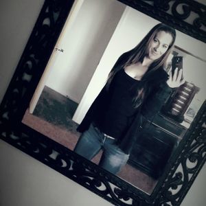 Meet your Posher, Alisha