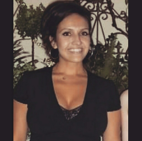 Meet your Posher, Erin - Picture 1 of 1
