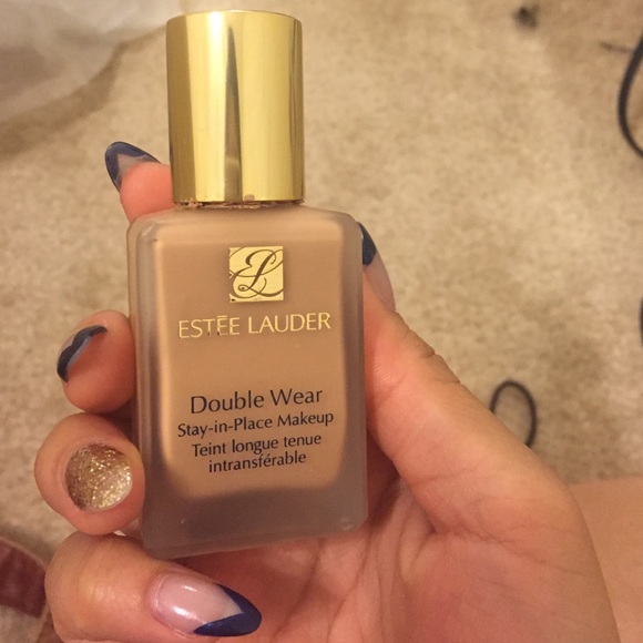 Estée Lauder Double Wear Foundation