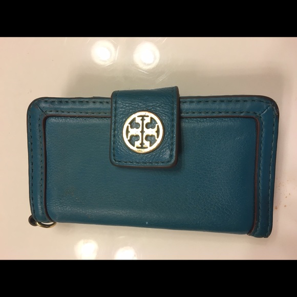 Tory Burch IPhone 5s holder with wallet.