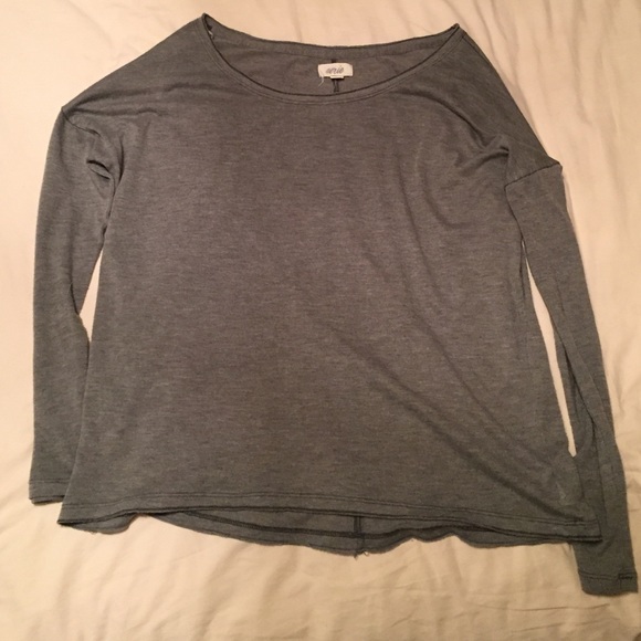 Aerie long sleeve gray top