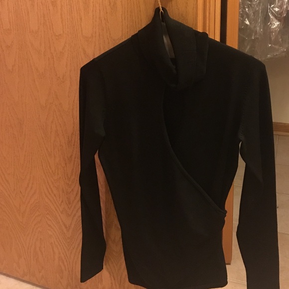 Black long sleeve keyhole top