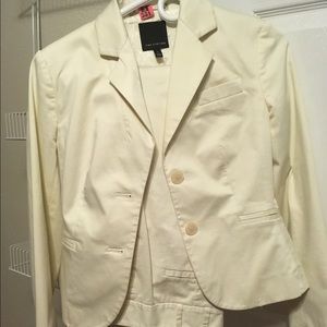 Limited off white suit!