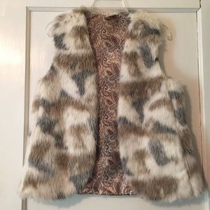 Fur vest