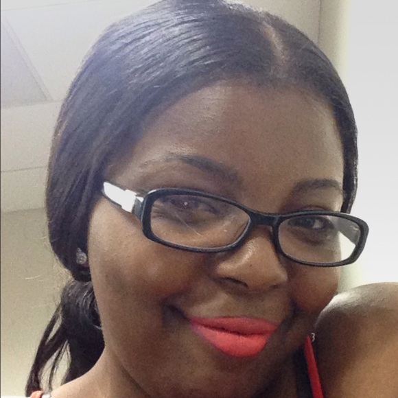 Meet your Posher, Tiffney