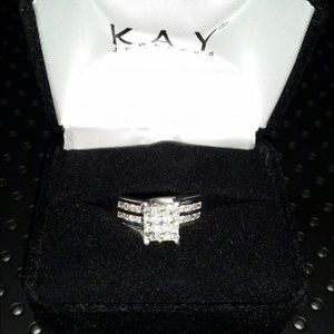 White gold 14 K ring size 7