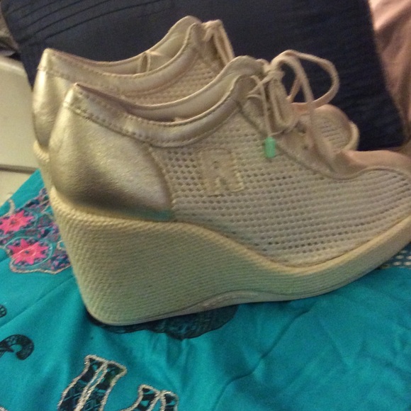 Dona Ruco Line - Picture 4 of 4