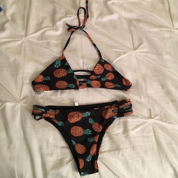 Pineapple Bikini!!