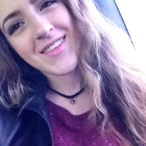 Meet your Posher, Hailey