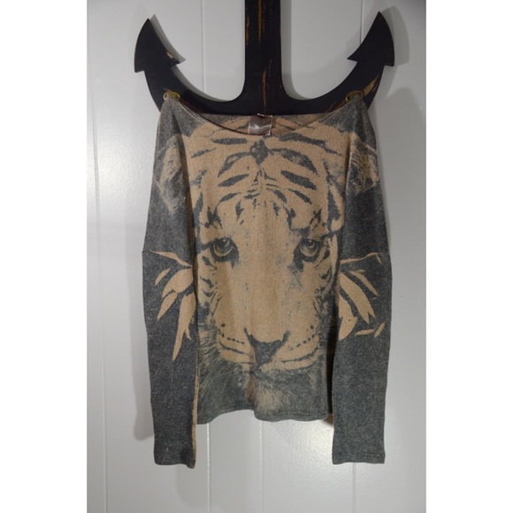 Knitted Lion Sweater - Picture 1 of 2