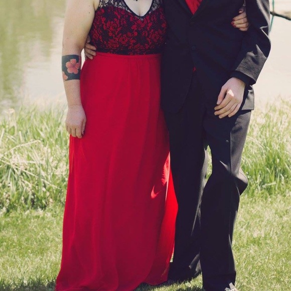 Black and red prom dress