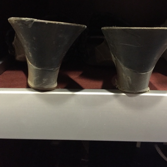 Clogs - Picture 3 of 3