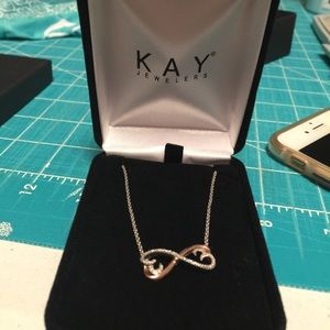 KAY JEWELERS INFINITY HEART NECKLACE