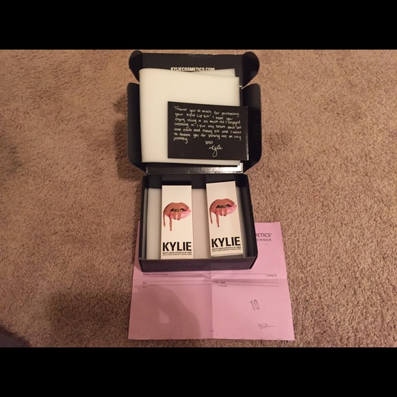 SALE! EXPOSED! KYLIE LIPKIT!