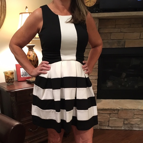 NWOT Elle Dress