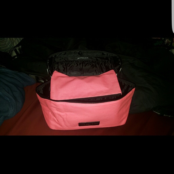 Victoria secret bag - Picture 2 of 3