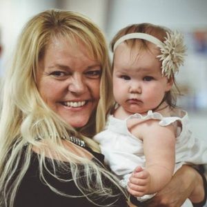 Meet your Posher, Lona