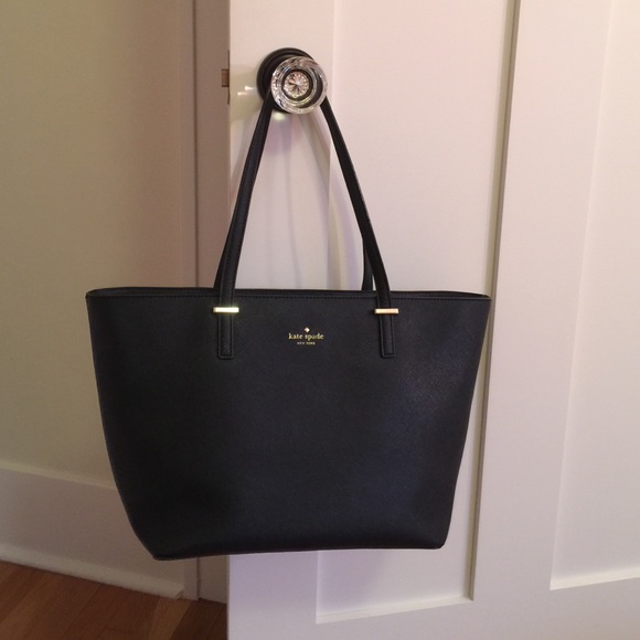 kate spade Handbags - Kate Spade small Harmony Tote GUC