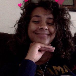 Meet your Posher, Alexis