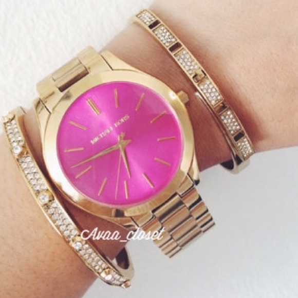 HOLIDAY SALE 🎄 BEAUTIFUL MK WATCH 💕