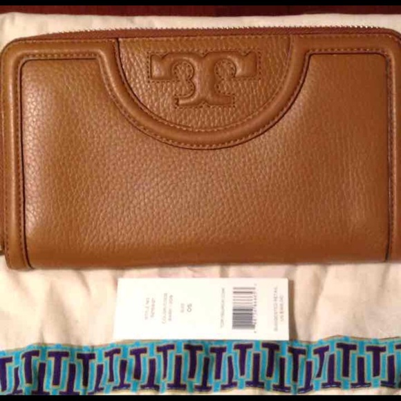 NWT Tory Burch Wallet
