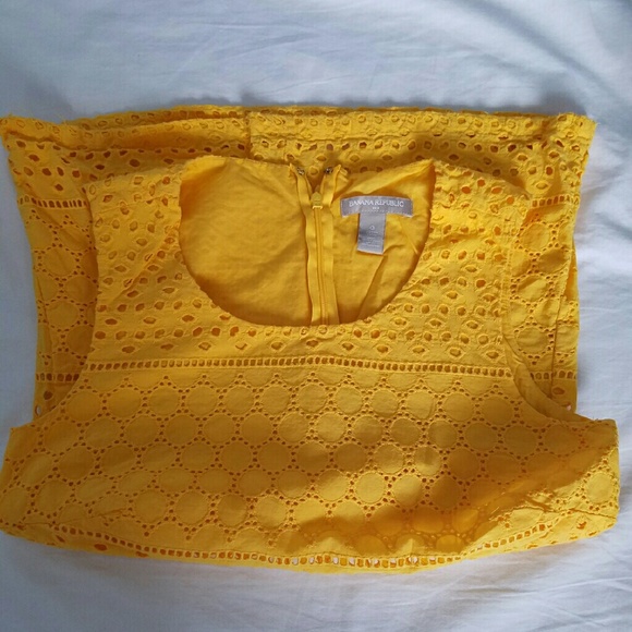 Tops - Picture 2 of 3