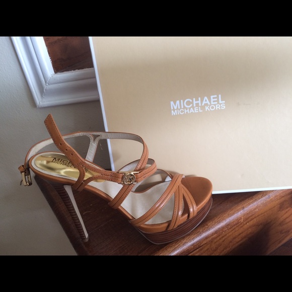 Michael Kors Heels - Picture 1 of 4