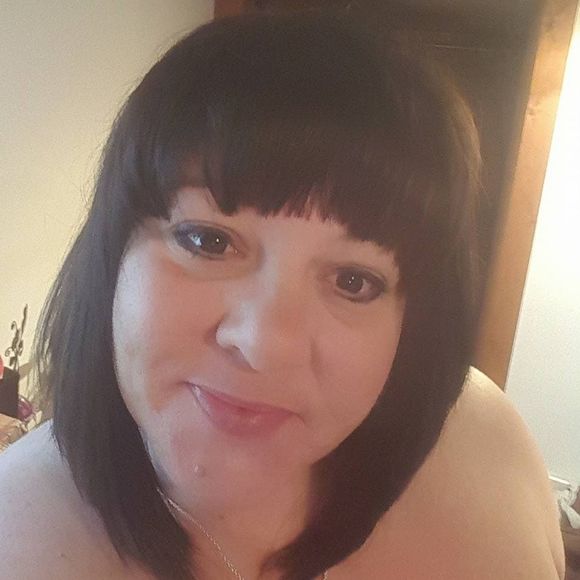 Meet your Posher, Lisa - Picture 1 of 1