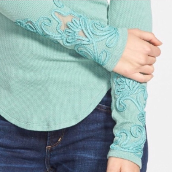 Free People detailed cuff thermal - Picture 2 of 4